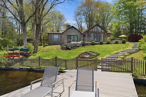438 Lake Shore Road Putnam Valley NY 10579