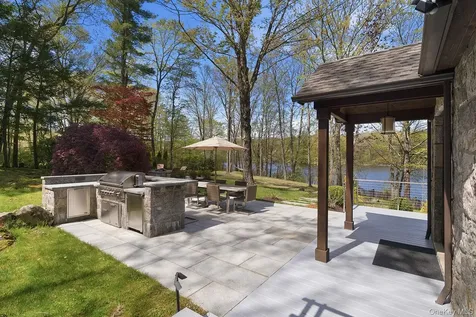 438 Lake Shore Road Putnam Valley NY 10579