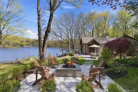 438 Lake Shore Road Putnam Valley NY 10579