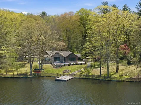 438 Lake Shore Road Putnam Valley NY 10579