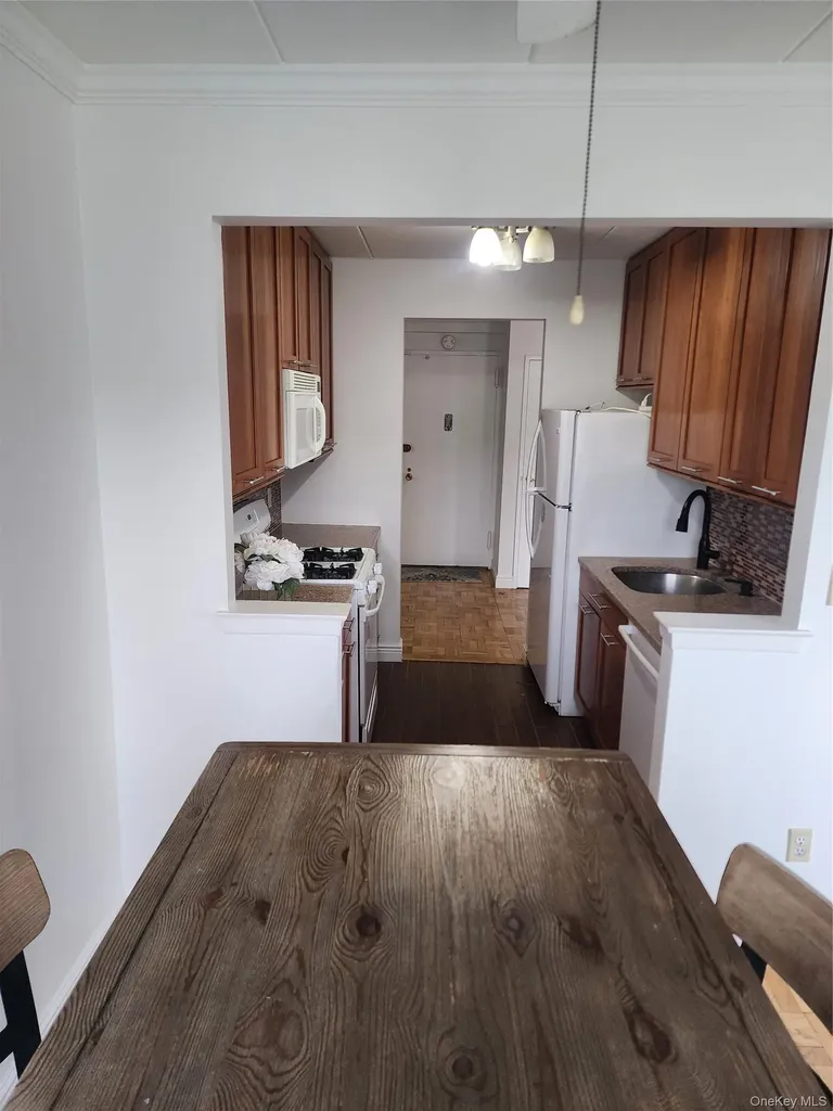 370 Central Avenue Scarsdale NY 10583