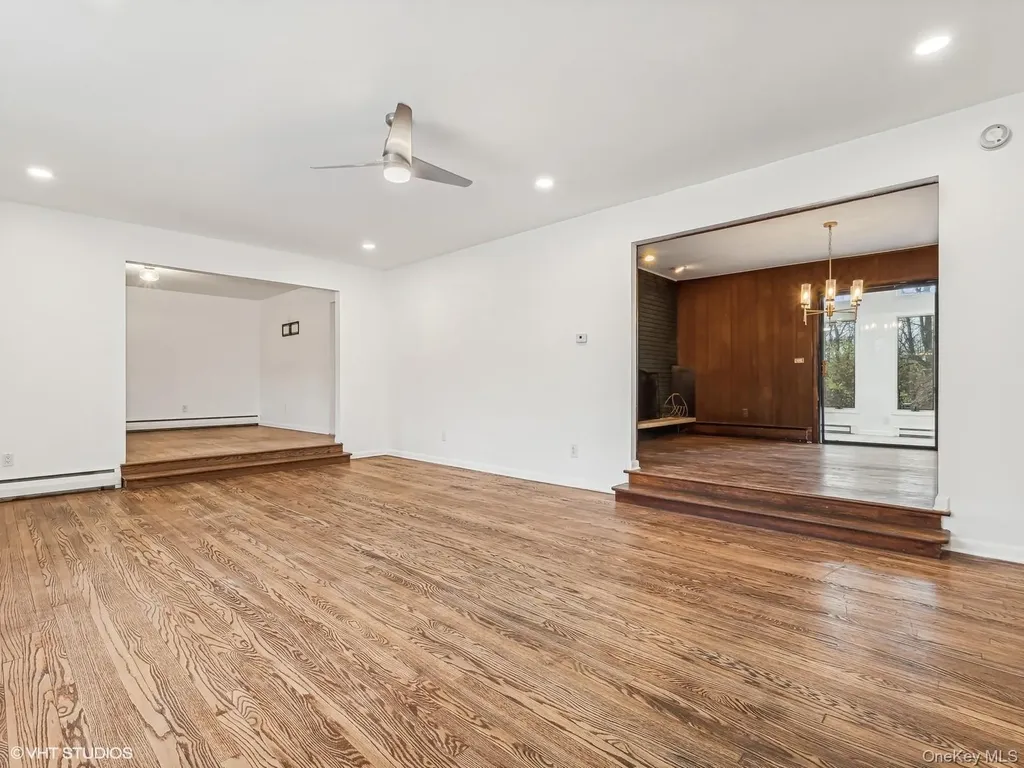 8 Jonathan Lane Poughkeepsie NY 12603