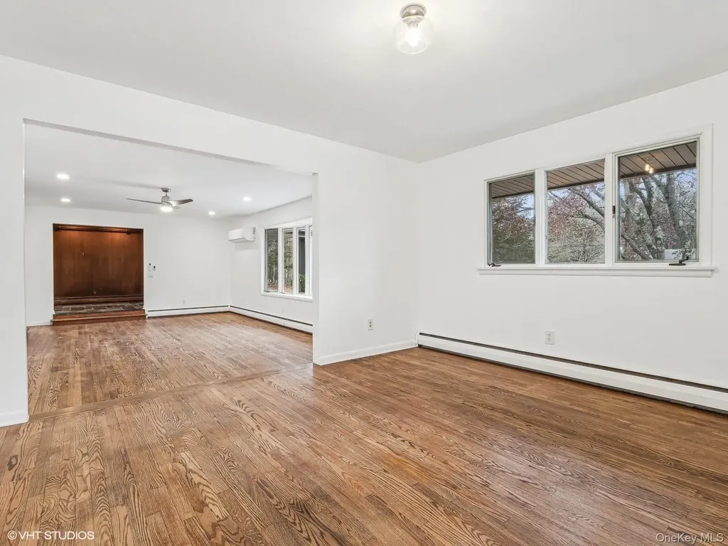8 Jonathan Lane Poughkeepsie NY 12603