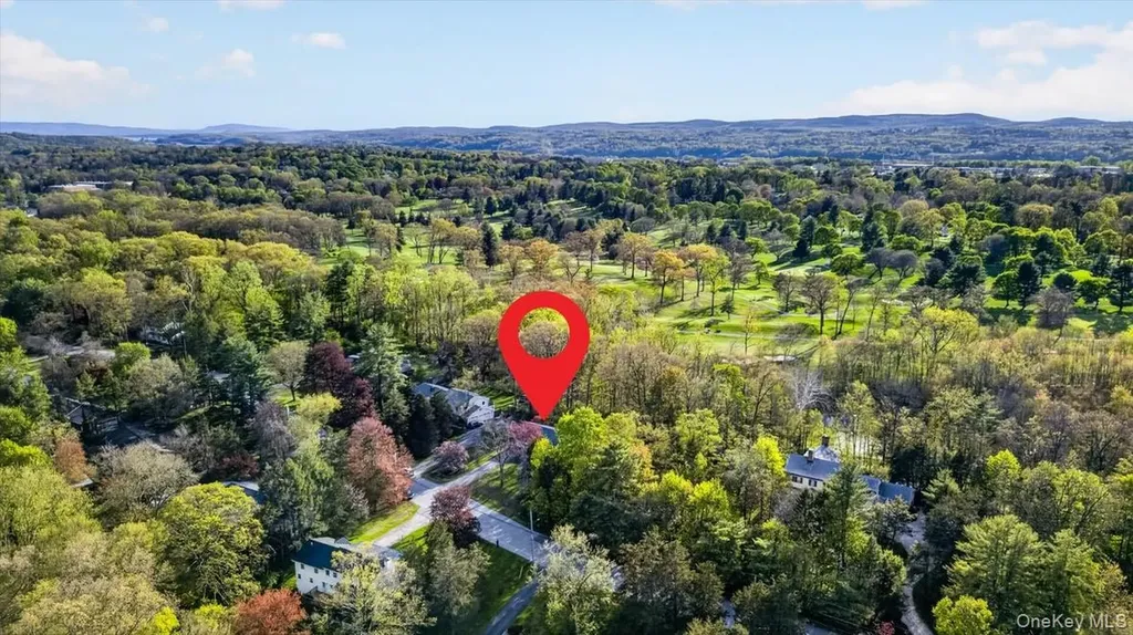 8 Jonathan Lane Poughkeepsie NY 12603