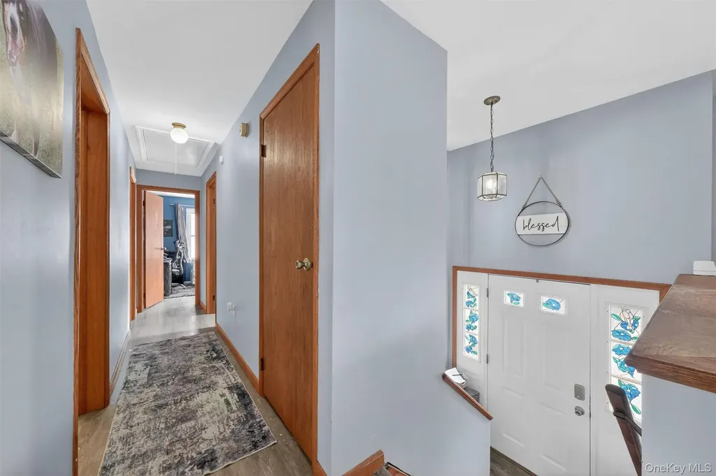 16 Darlene Drive Poughkeepsie NY 12601