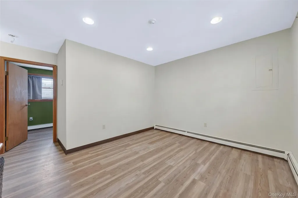 16 Darlene Drive Poughkeepsie NY 12601