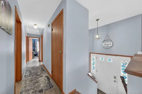 16 Darlene Drive Poughkeepsie NY 12601