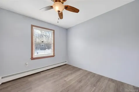 16 Darlene Drive Poughkeepsie NY 12601