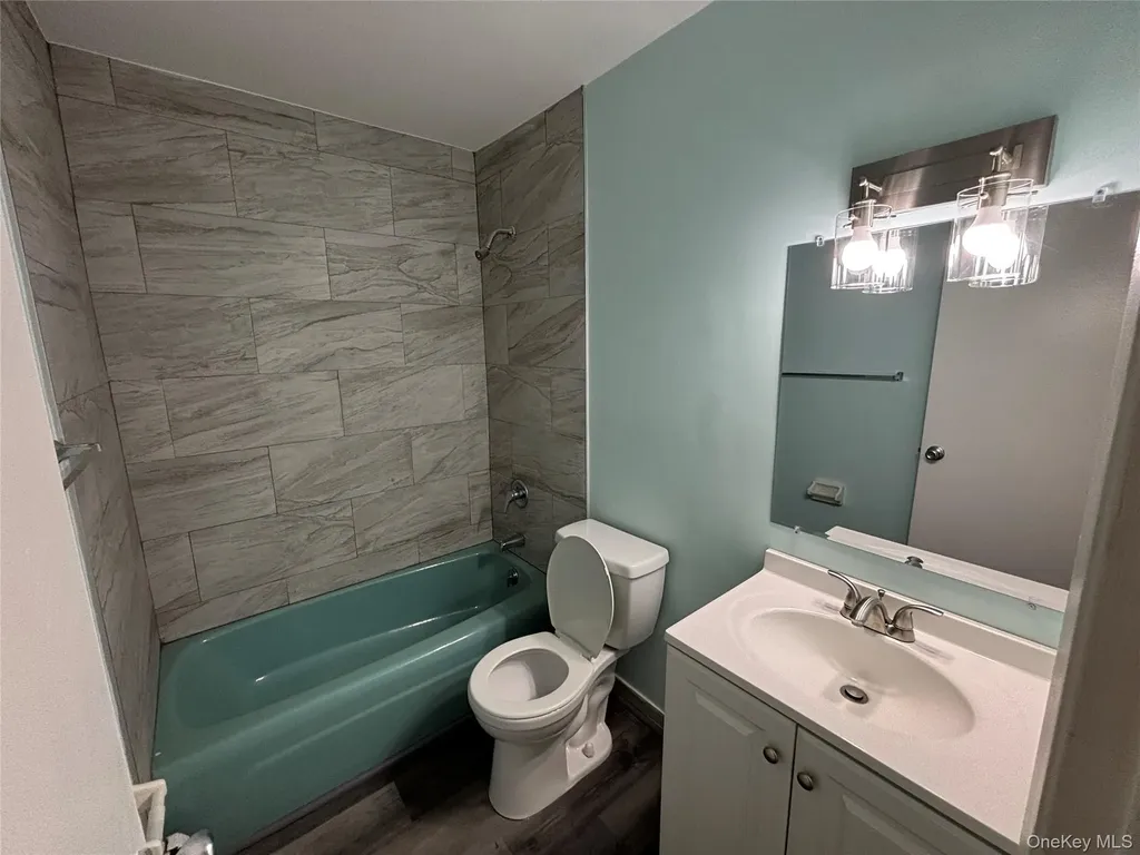1 Colonial Road Beacon NY 12508