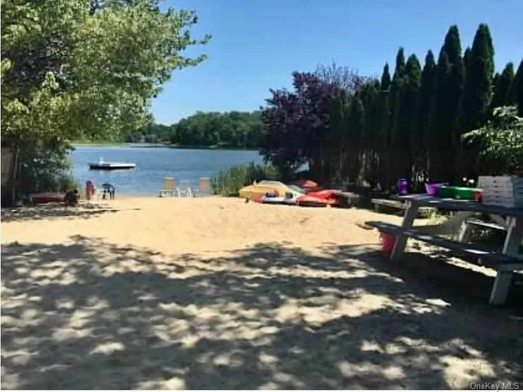 10 Willard Place Monroe NY 10950