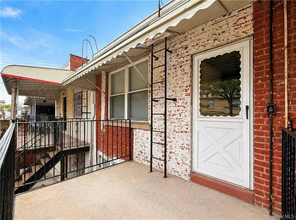 2544 Hubbard Street Brooklyn NY 11235