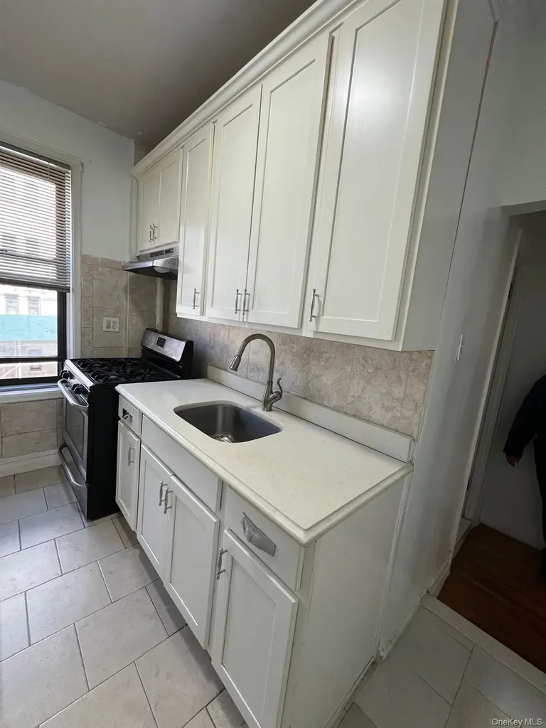 754 Brady Avenue Bronx NY 10462