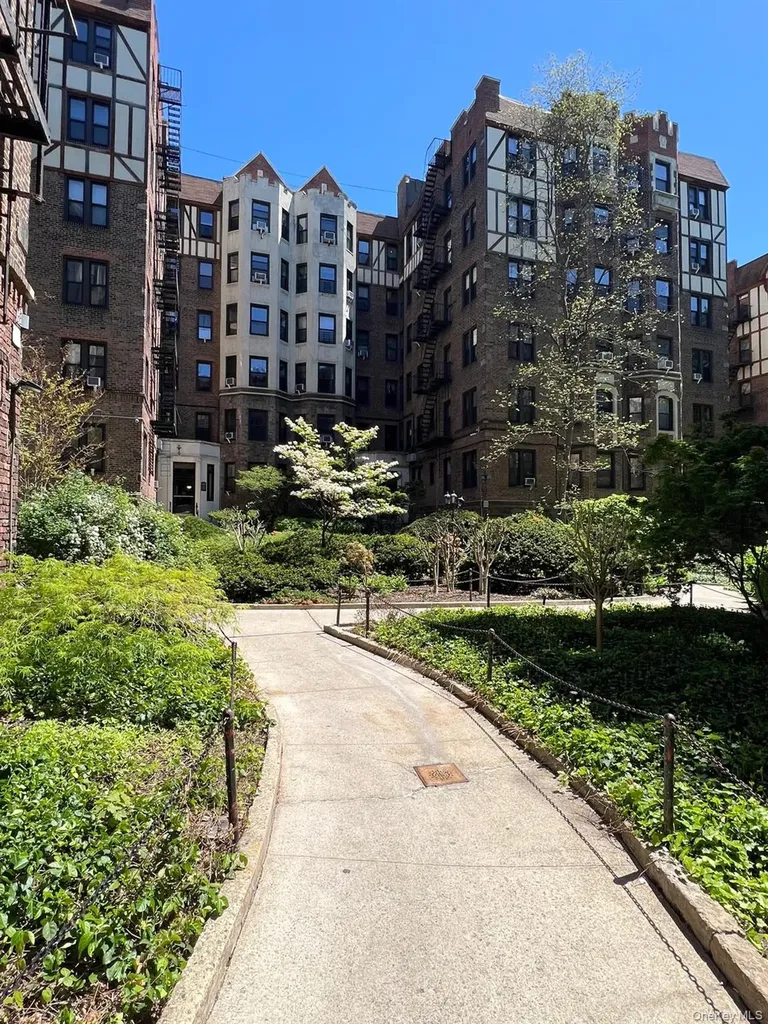 754 Brady Avenue Bronx NY 10462
