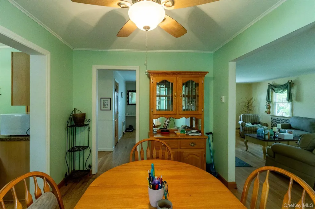 90 Sunset Road Bay Shore NY 11706