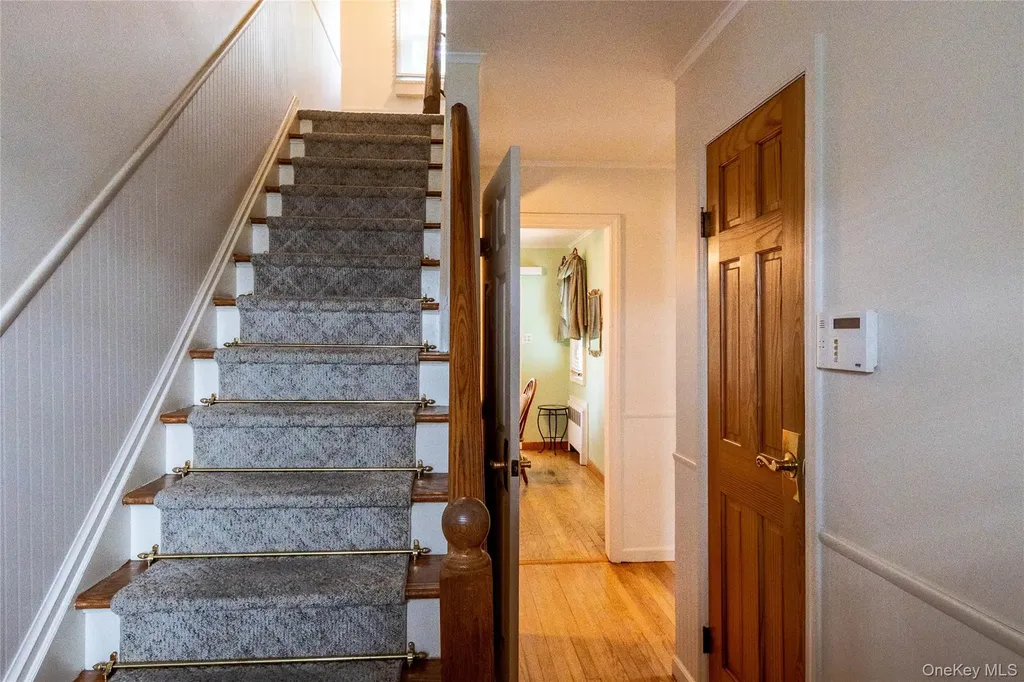 90 Sunset Road Bay Shore NY 11706
