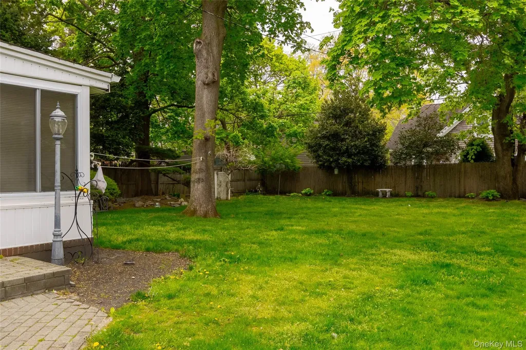 90 Sunset Road Bay Shore NY 11706