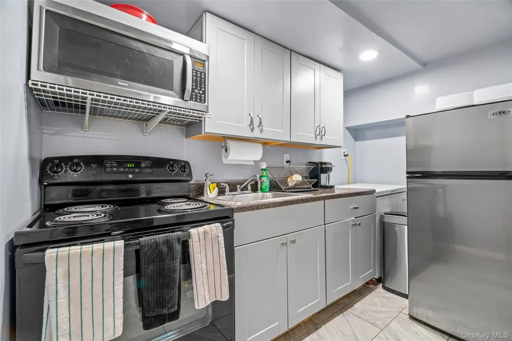 10516 Flatlands 4th Street Brooklyn NY 11236
