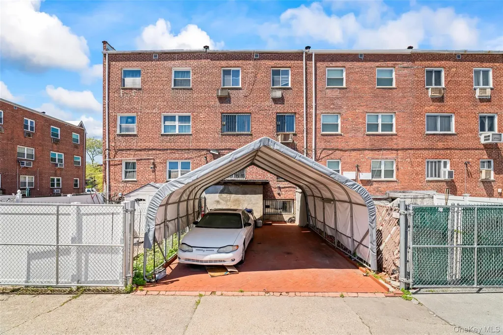 10516 Flatlands 4th Street Brooklyn NY 11236