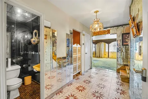 10516 Flatlands 4th Street Brooklyn NY 11236