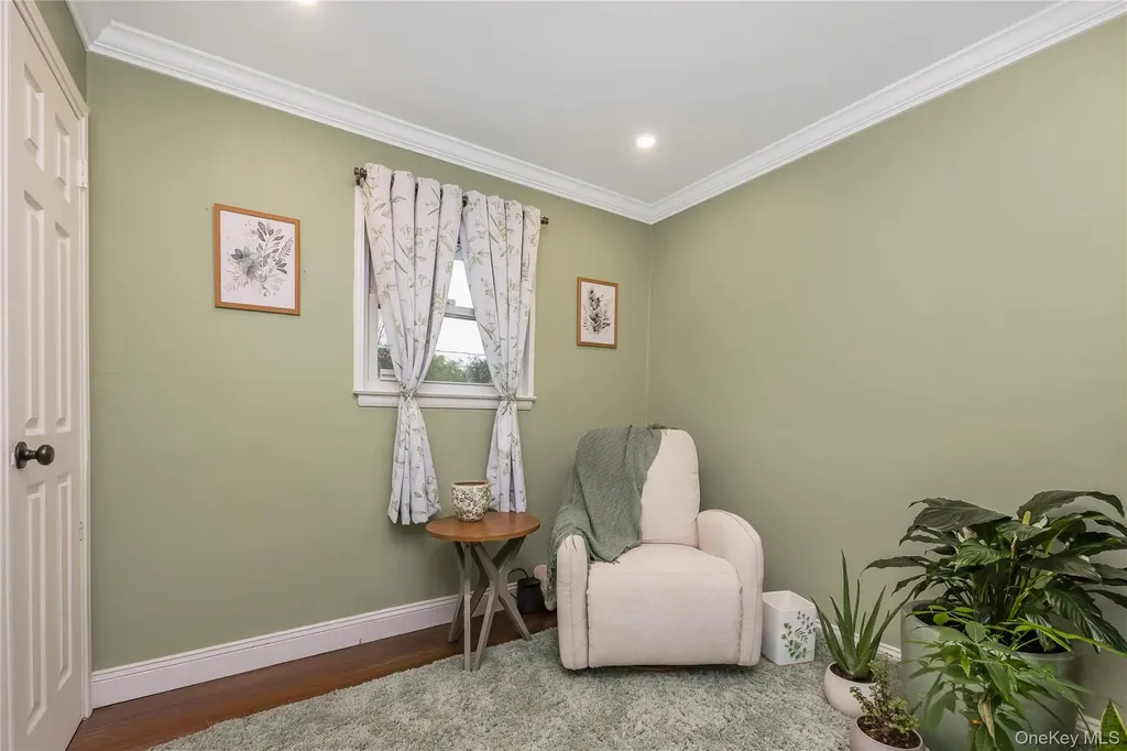 41 Burlington Avenue Deer Park NY 11729