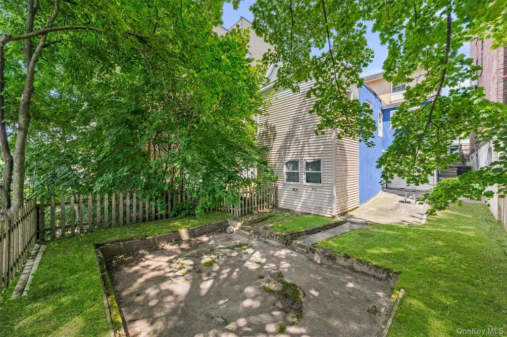 931 Diven Street Peekskill NY 10566