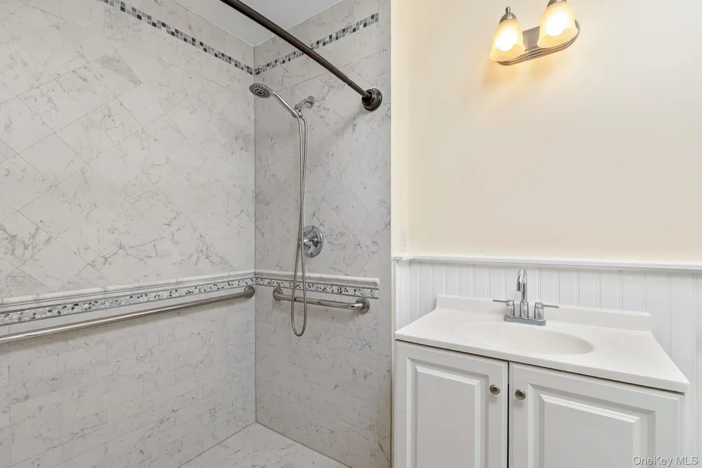451 River Road Nissequogue NY 11780