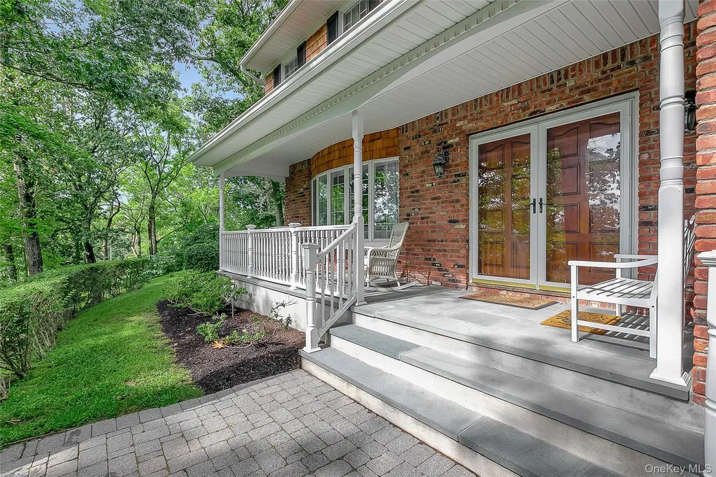 451 River Road Nissequogue NY 11780