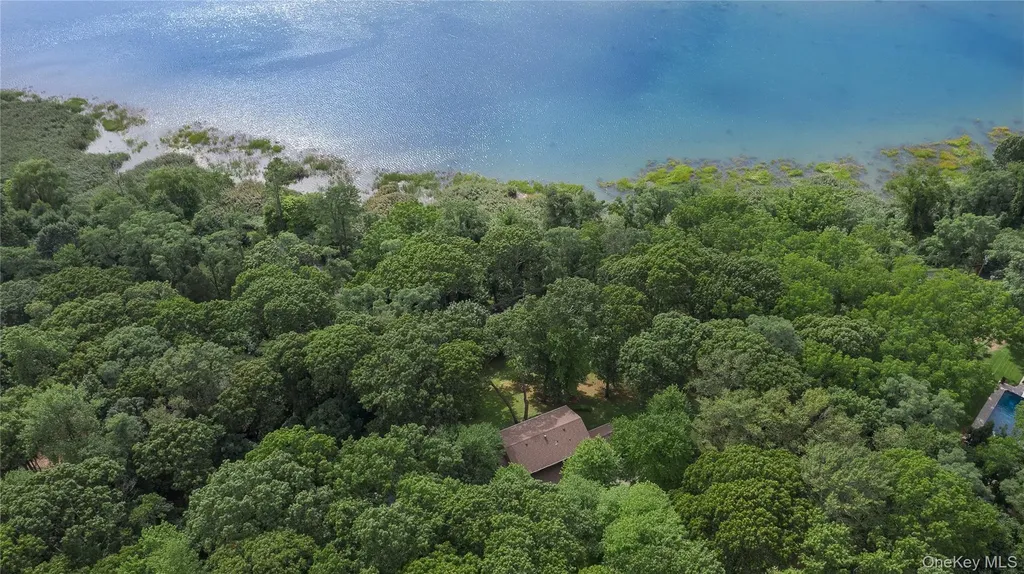 451 River Road Nissequogue NY 11780