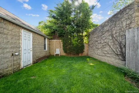 8514 123rd Street Kew Gardens NY 11415