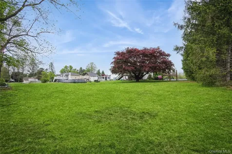 43 Red Fox Lane Brewster NY 10509