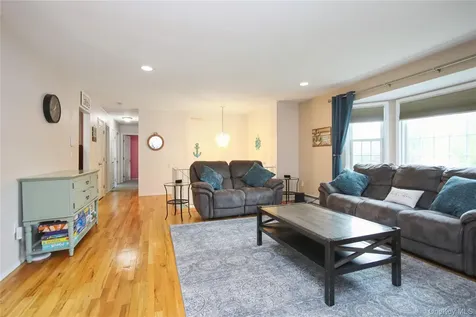 43 Red Fox Lane Brewster NY 10509