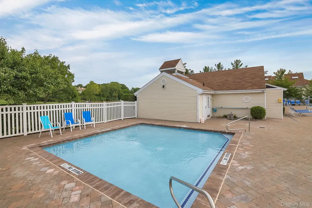 2722 Whispering Hills Chester NY 10918