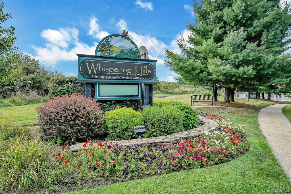 2722 Whispering Hills Chester NY 10918