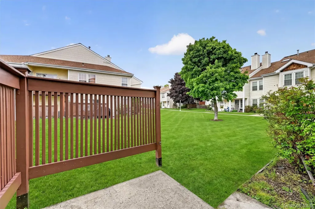 2722 Whispering Hills Chester NY 10918