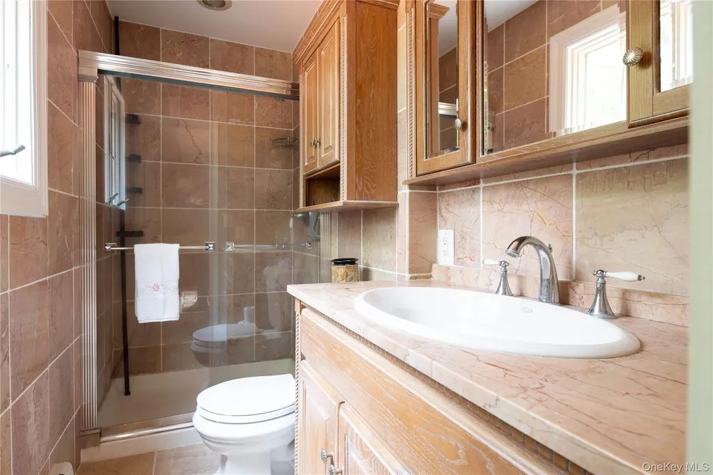 17 Highridge Drive Huntington NY 11743
