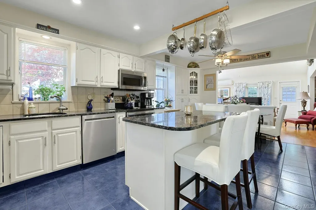 10 E Linwood Street Valhalla NY 10595
