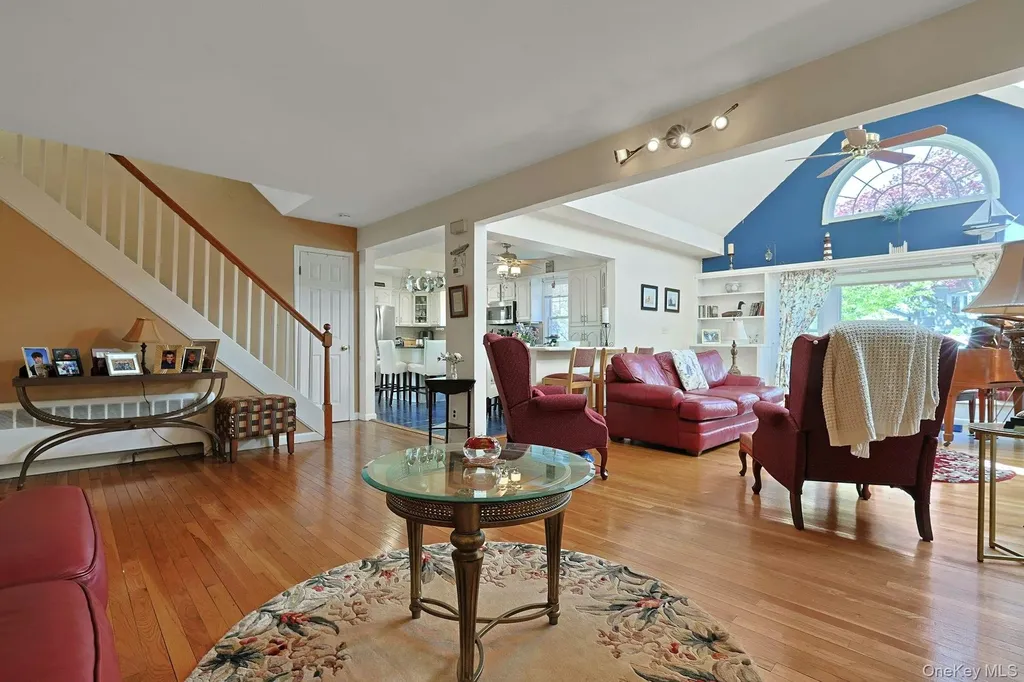 10 E Linwood Street Valhalla NY 10595