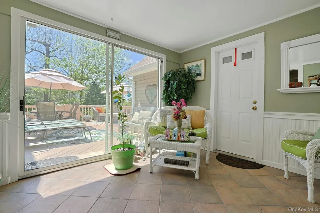10 E Linwood Street Valhalla NY 10595