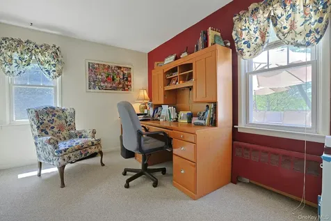 10 E Linwood Street Valhalla NY 10595