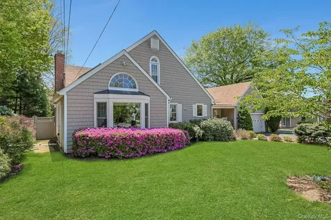 10 E Linwood Street Valhalla NY 10595