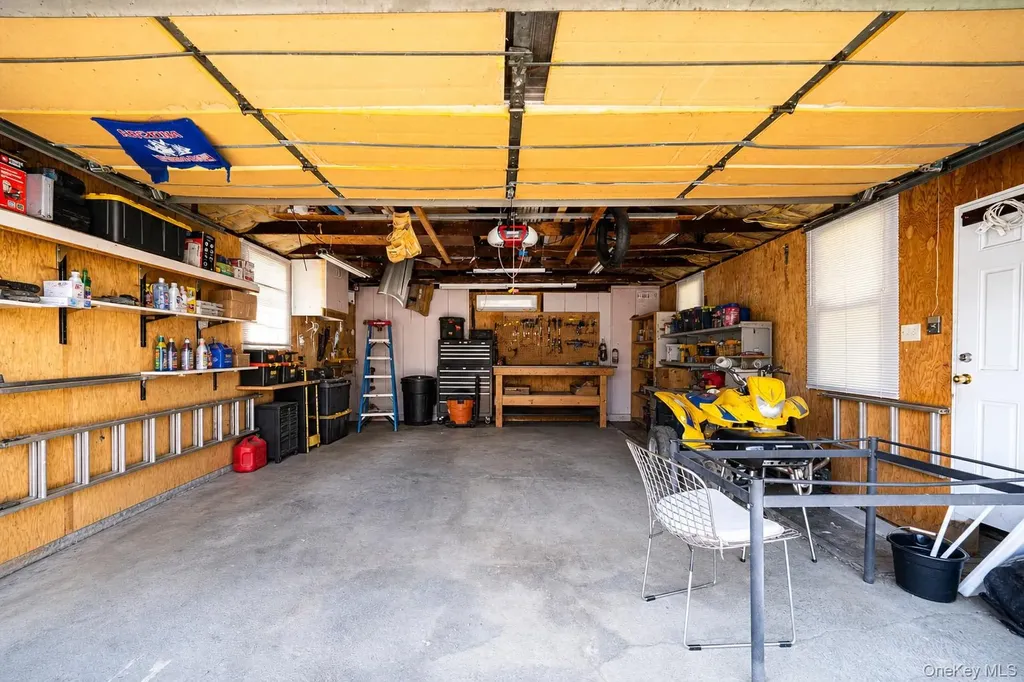 10 Charter Road Selden NY 11784
