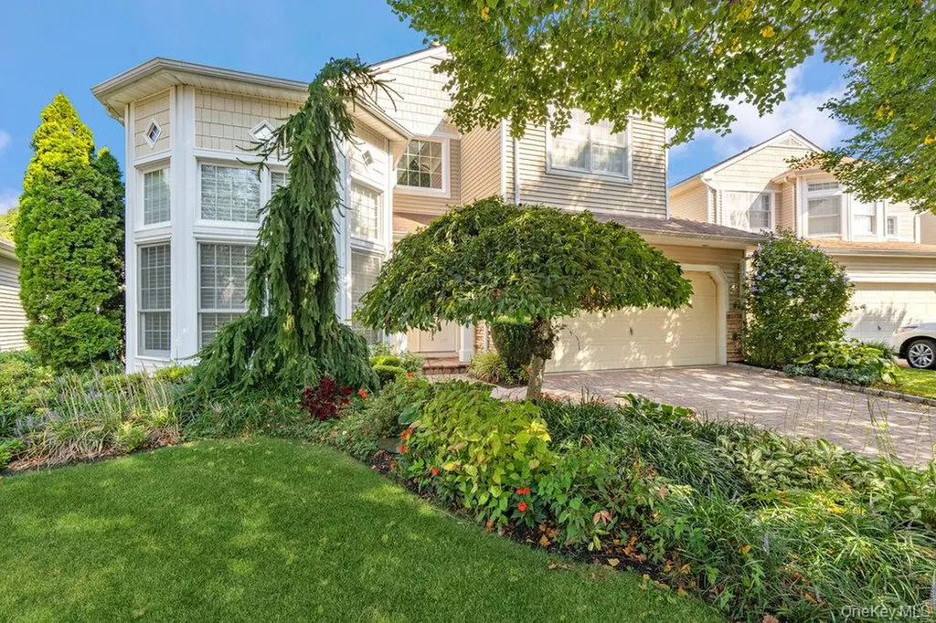 11 Bayview Drive Plainview NY 11803
