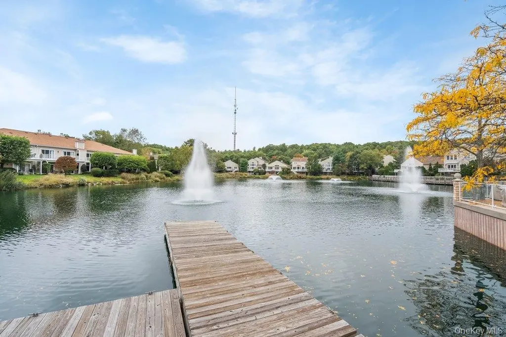 11 Bayview Drive Plainview NY 11803