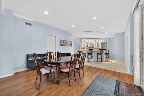 23 Greenwich Avenue Woodbury NY 10917
