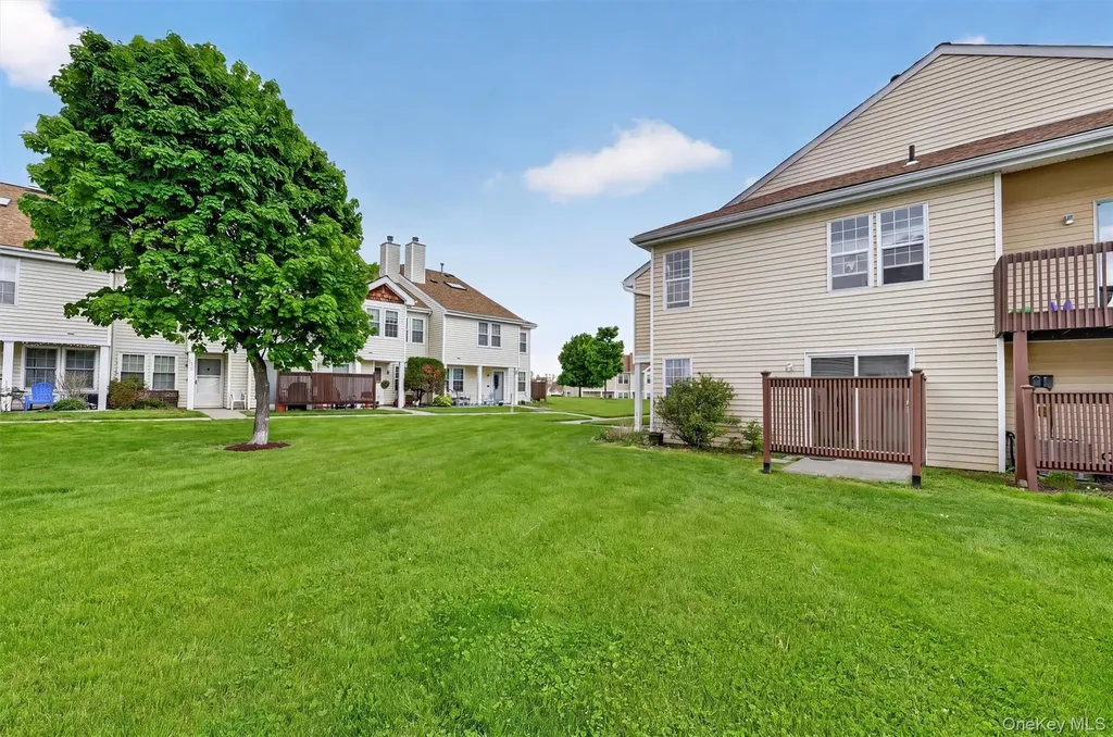 2722 Whispering Hills Chester NY 10918