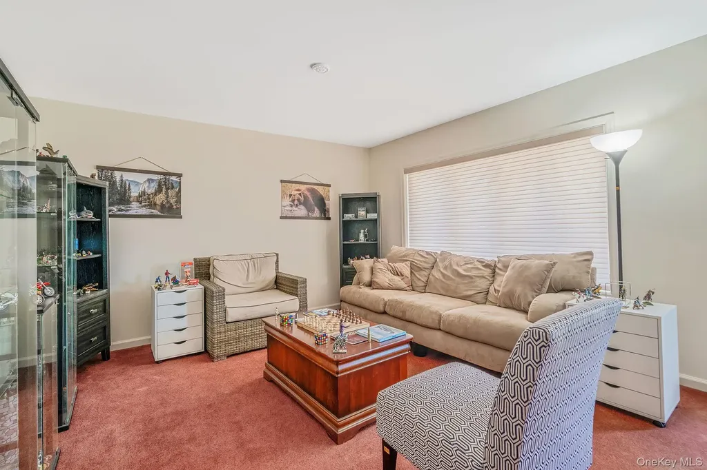 1407 Middle Road Calverton NY 11933