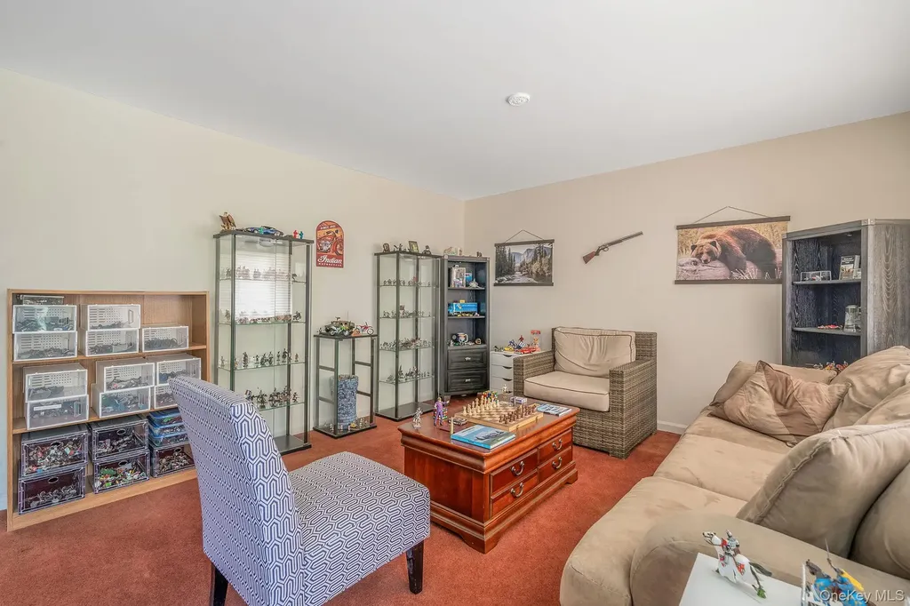 1407 Middle Road Calverton NY 11933