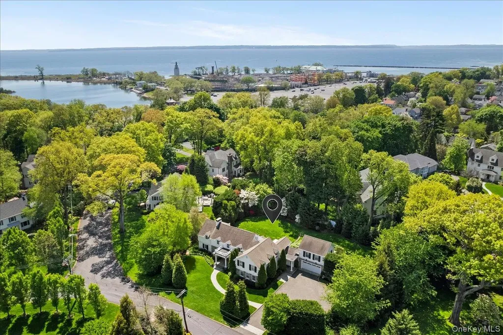 4 Martin Road Rye NY 10580