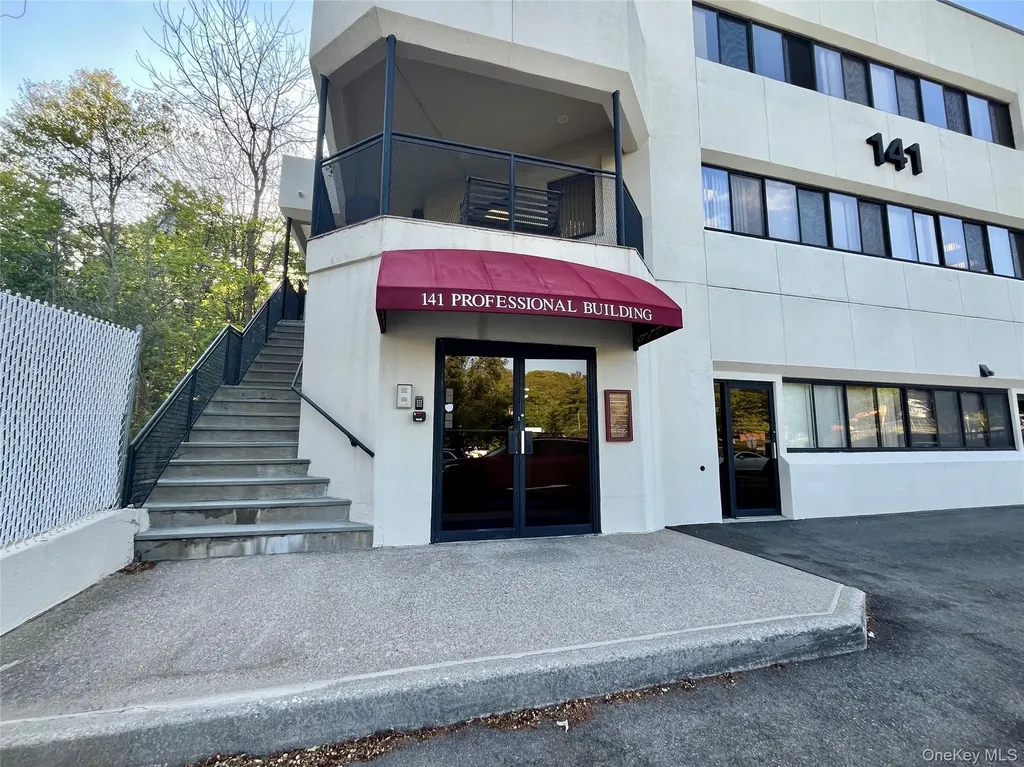 141 N State Road Briarcliff Manor NY 10510