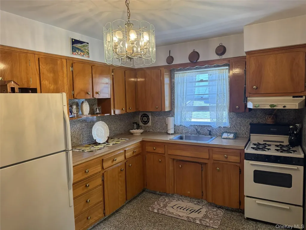 30 Malverne Avenue Malverne NY 11565
